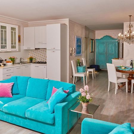Garda Blue Lake Home Luxury Appartment Desenzano del Garda Exterior foto